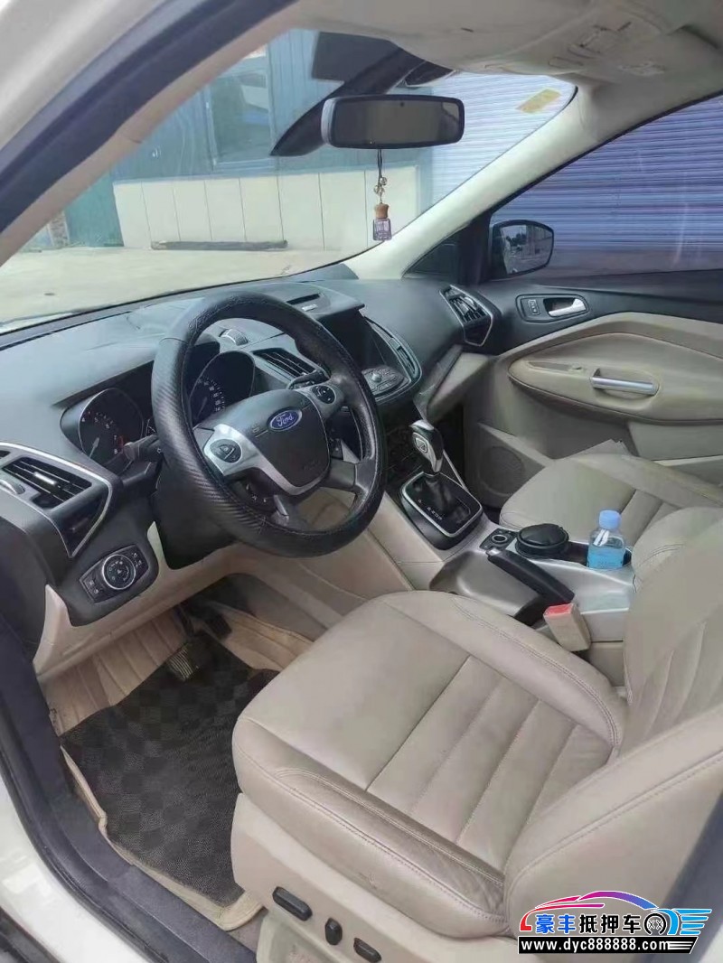 13年福特翼虎轿车抵押车出售