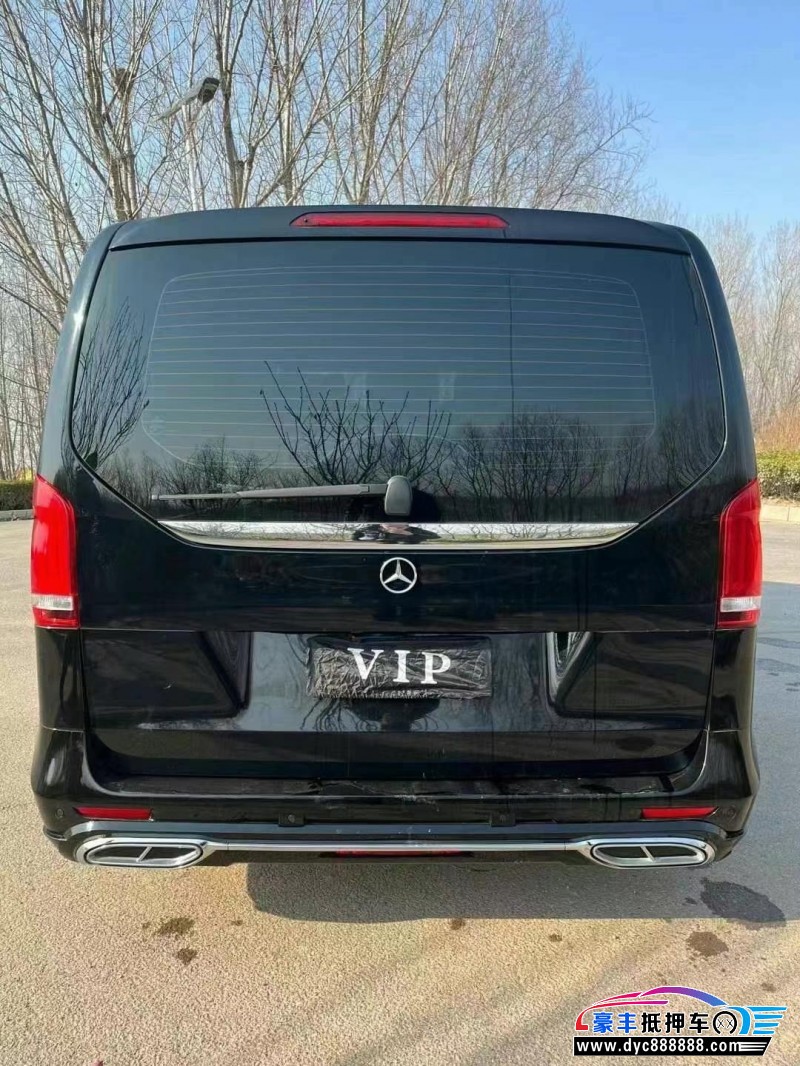 21年奔驰V轿车抵押车出售