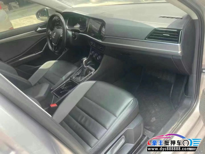 21年大众速腾轿车抵押车出售