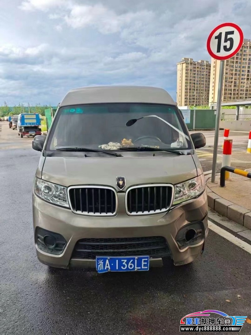 21年金杯海狮X30L轿车抵押车出售