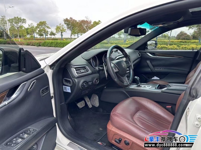 15年玛莎拉蒂Ghibli轿车抵押车出售