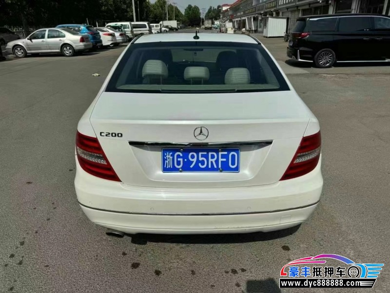12年奔驰C轿车抵押车出售