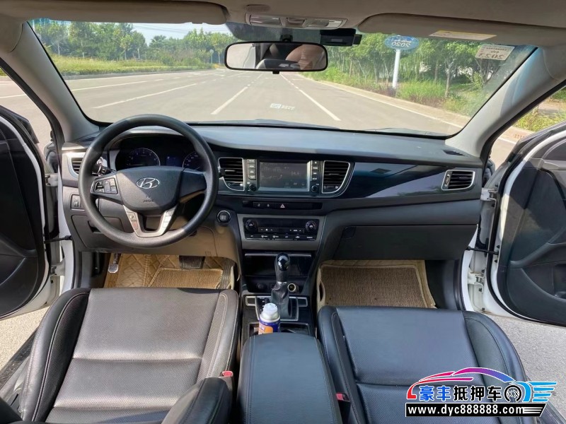 17年现代名图轿车抵押车出售