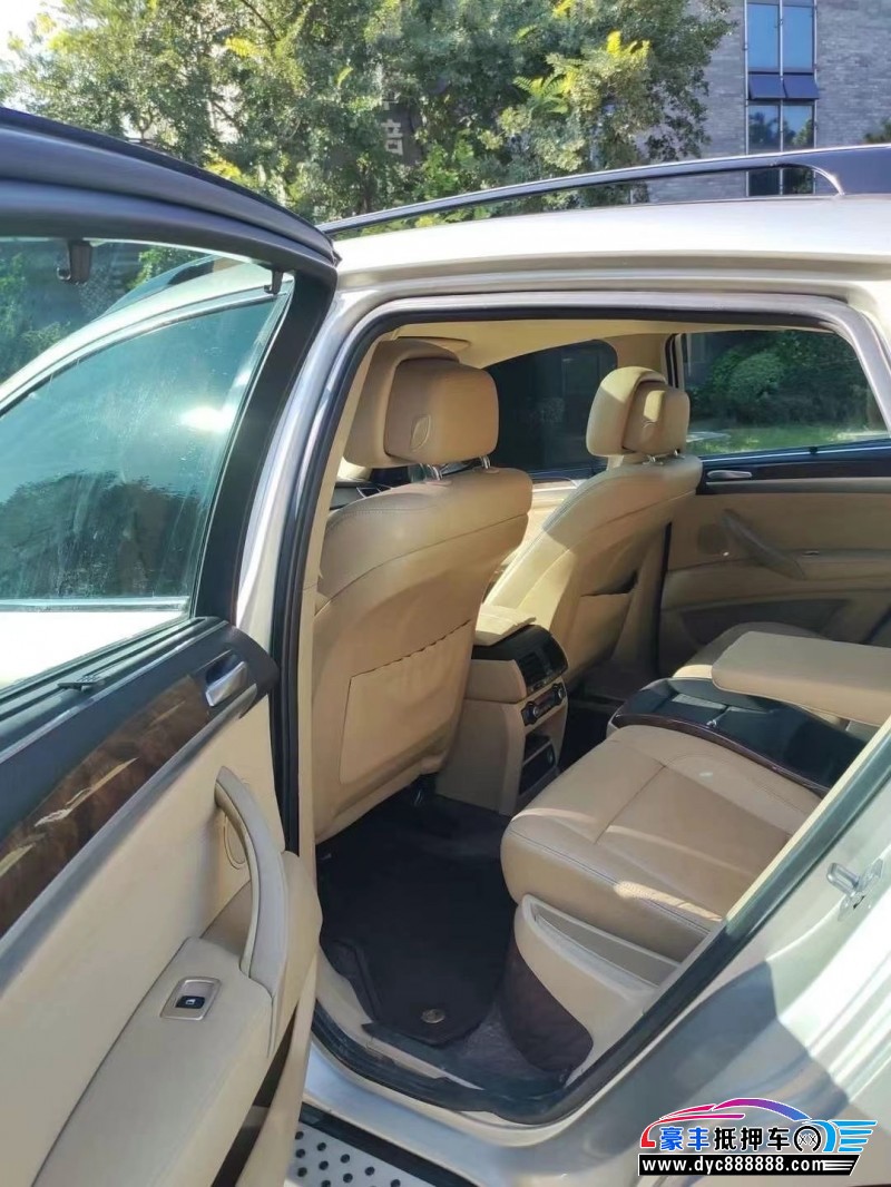 12年宝马X6轿车抵押车出售