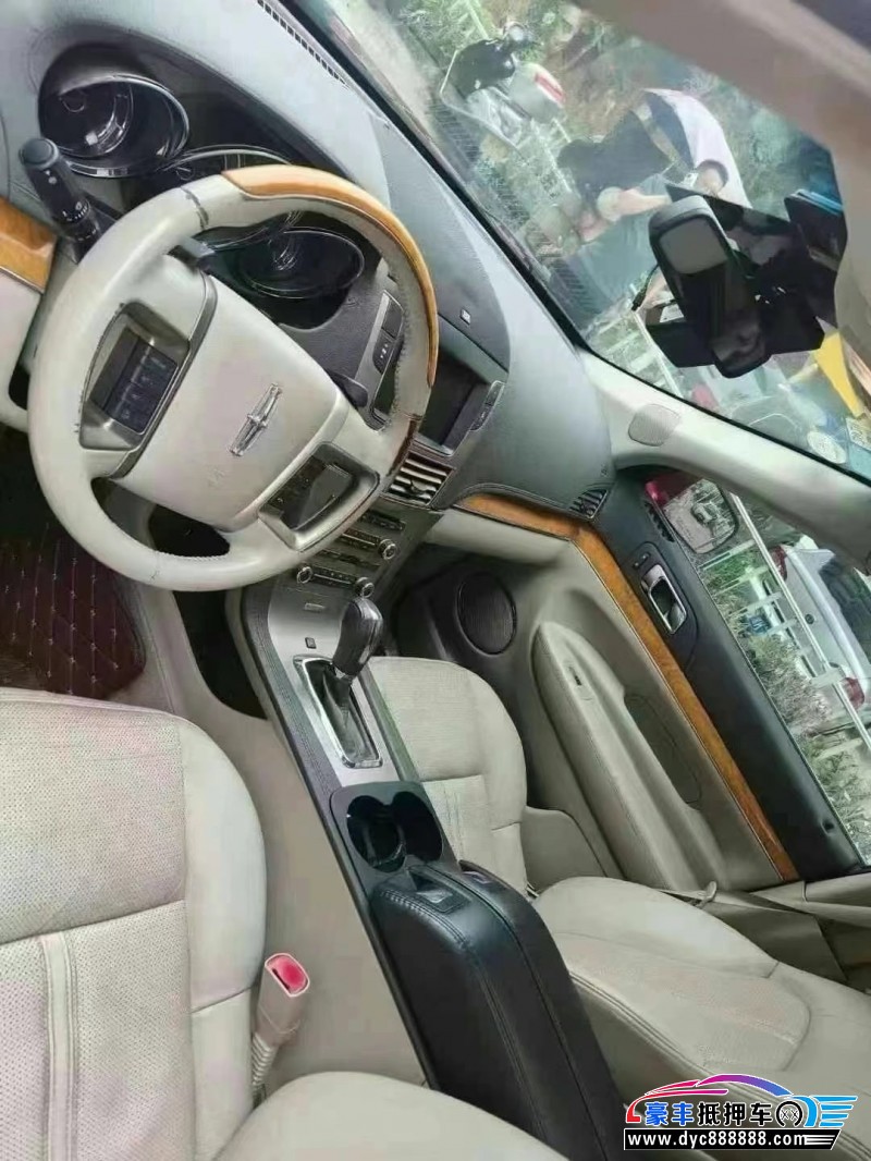 14年林肯MKT轿车抵押车出售