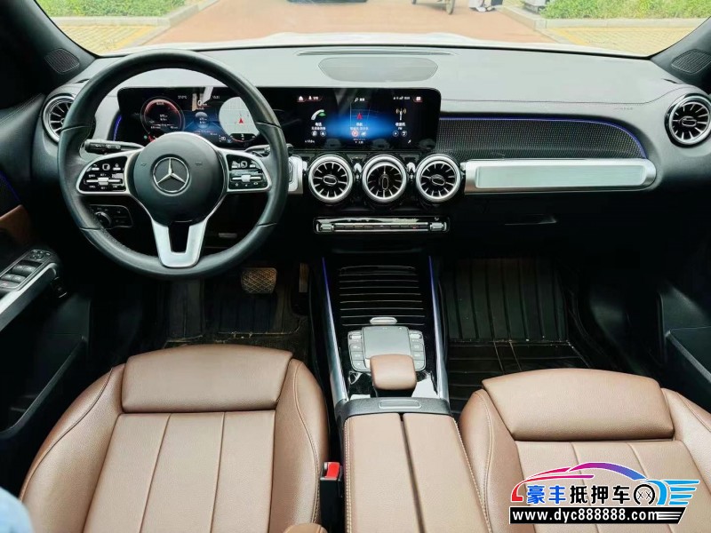 22年奔驰GLB轿车抵押车出售