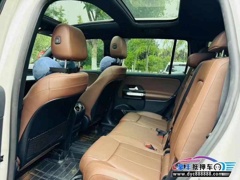 22年奔驰GLB轿车抵押车出售