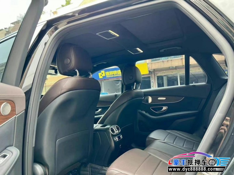 21年奔驰GLC轿车抵押车出售