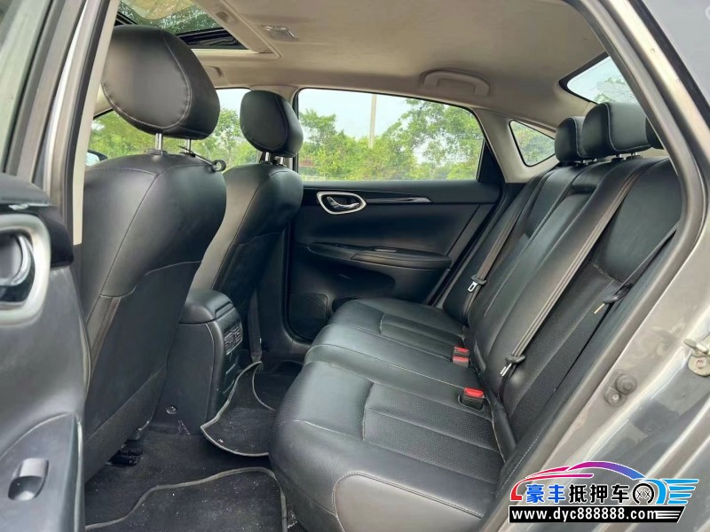 21年日产轩逸轿车抵押车出售