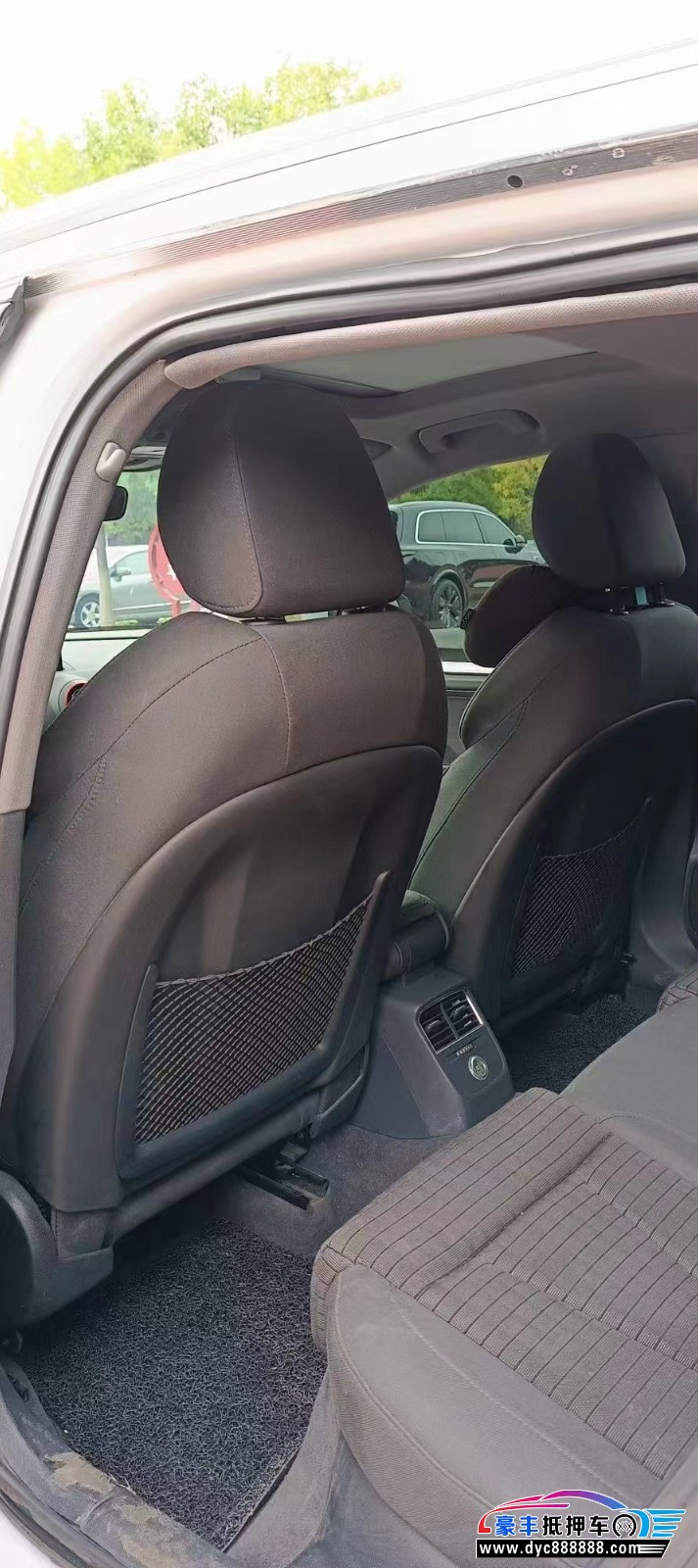 19年奥迪A3轿车抵押车出售