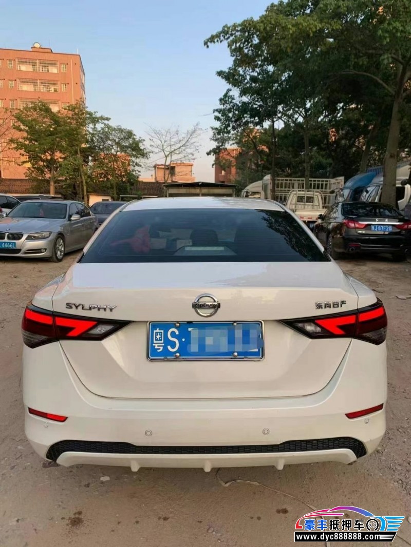 21年日产轩逸轿车抵押车出售