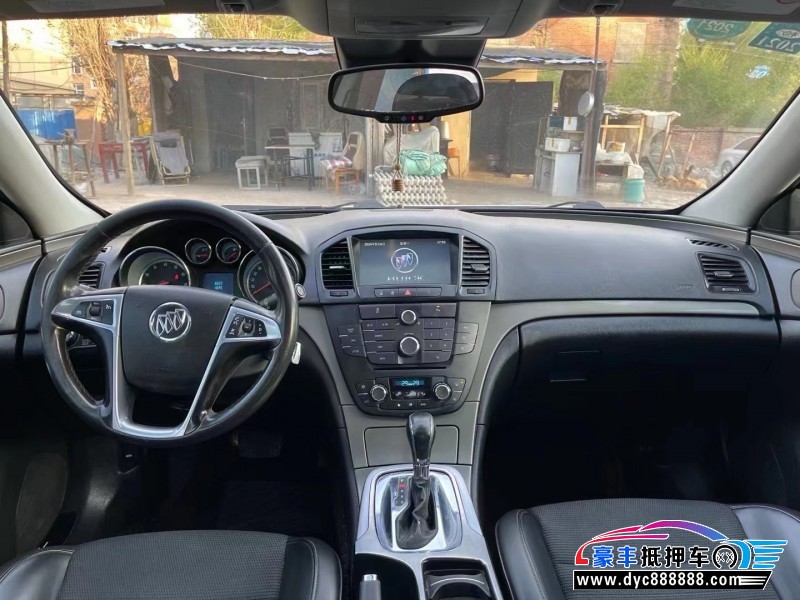 13年别克君威轿车抵押车出售