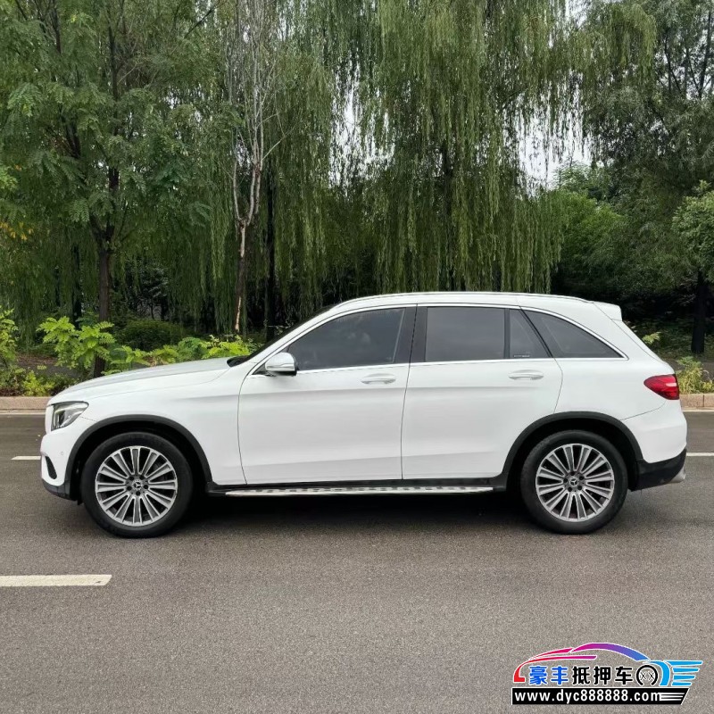 17年奔驰GLC轿车抵押车出售