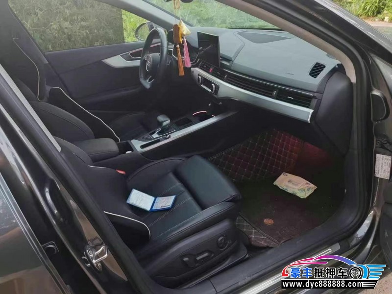 22年奥迪A4轿车抵押车出售