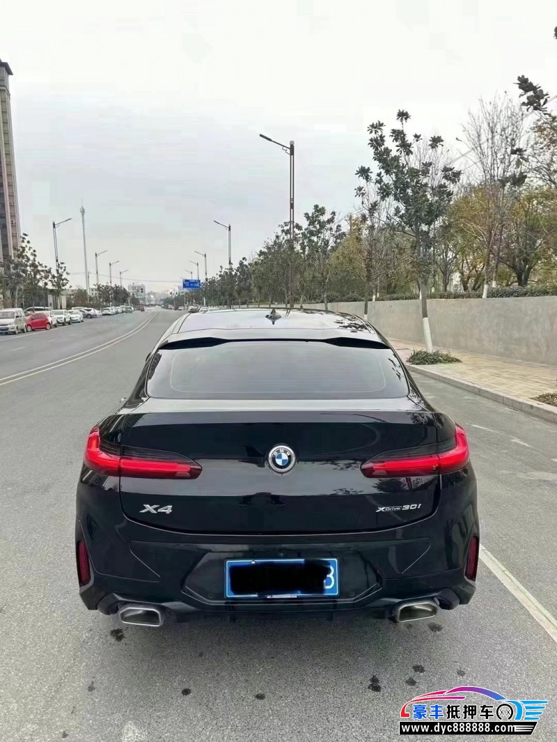 22年宝马X4轿车抵押车出售