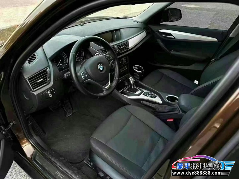 15年宝马X1轿车抵押车出售