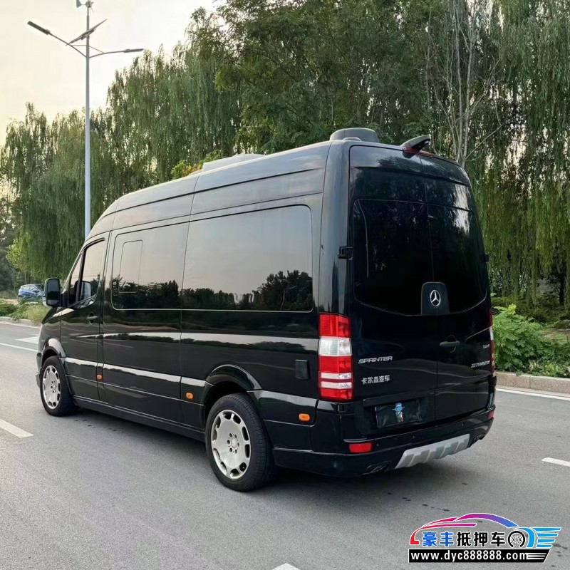 17年奔驰斯宾特轿车抵押车出售