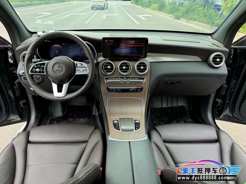 21年奔驰GLC(进口)轿车抵押车出售