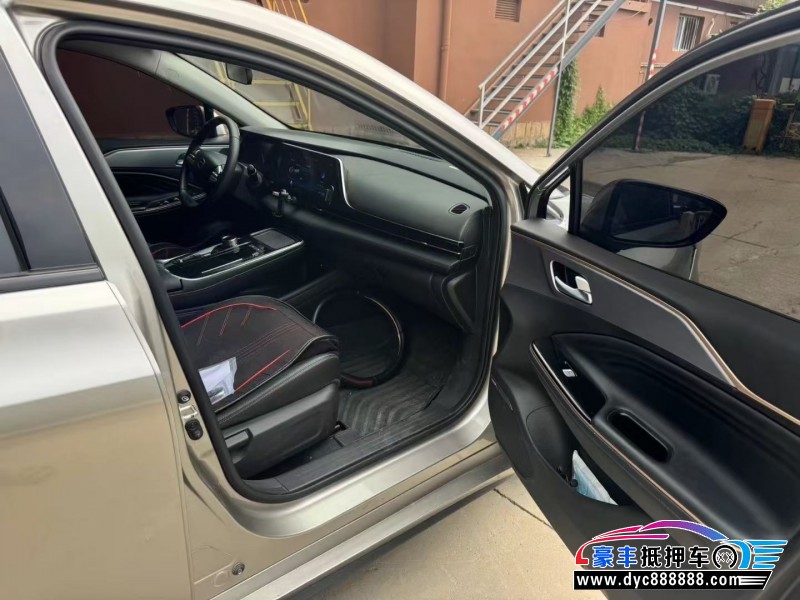 22年埃安魅S580轿车抵押车出售