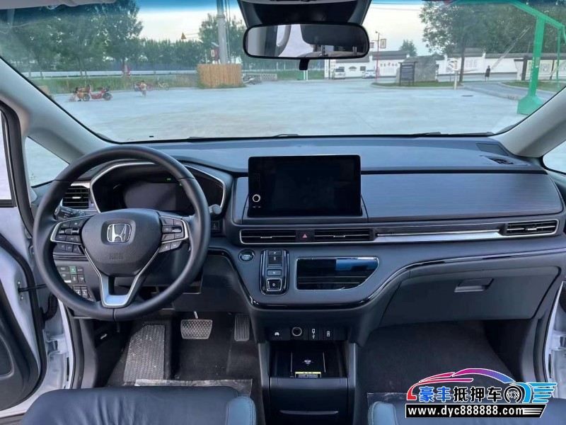 24年本田艾力绅轿车抵押车出售