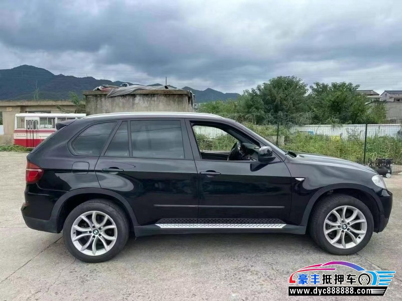 13年宝马X5轿车抵押车出售