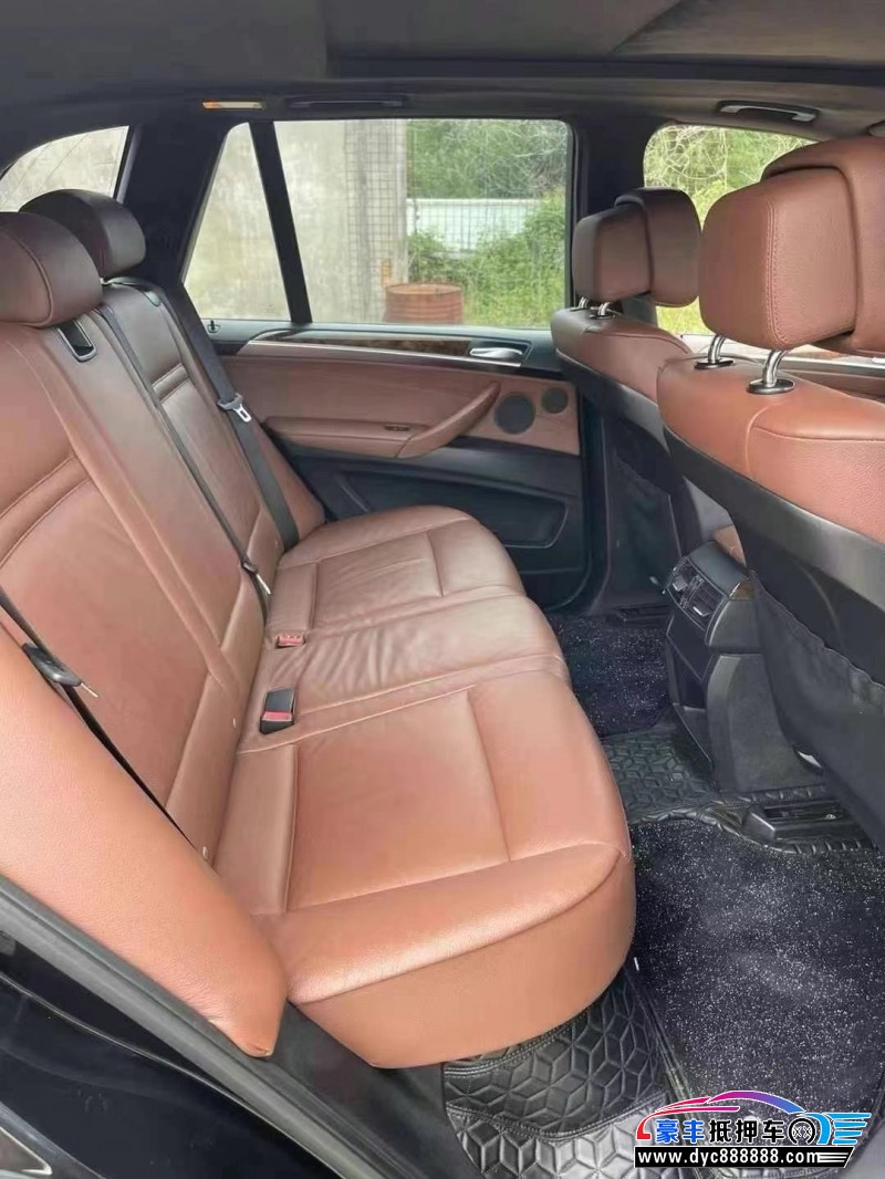 13年宝马X5轿车抵押车出售