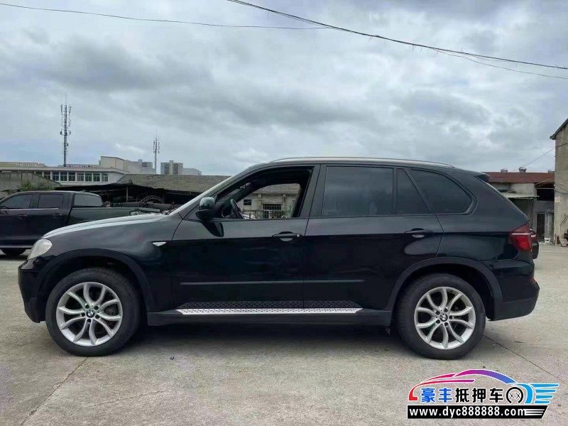 13年宝马X5轿车抵押车出售