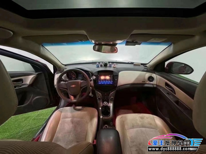 15年雪佛兰科鲁兹轿车抵押车出售