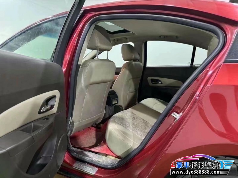 15年雪佛兰科鲁兹轿车抵押车出售