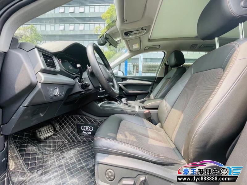 19年奥迪Q5轿车抵押车出售