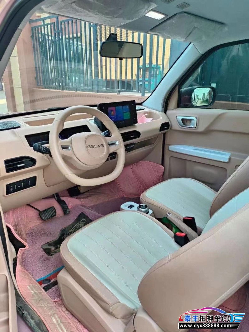 24年吉利熊猫轿车抵押车出售