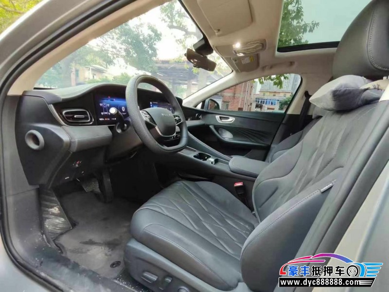 24年荣威D7轿车抵押车出售