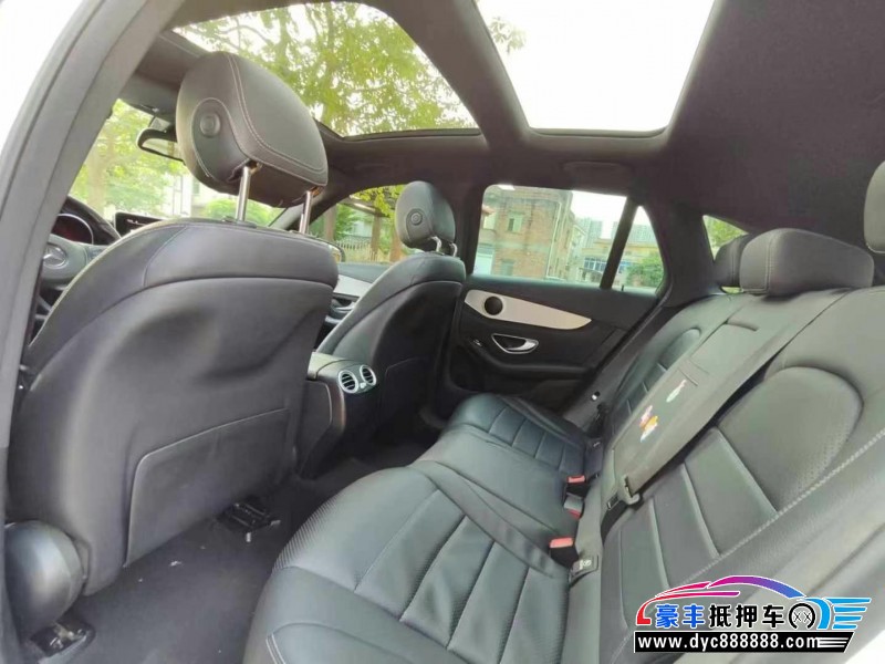 18年奔驰GLC轿车抵押车出售