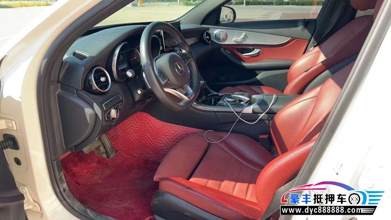 17年奔驰C轿车抵押车出售