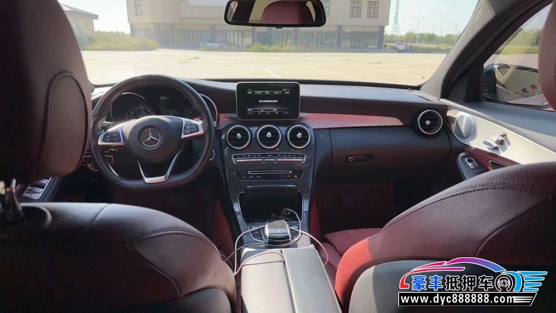 17年奔驰C轿车抵押车出售