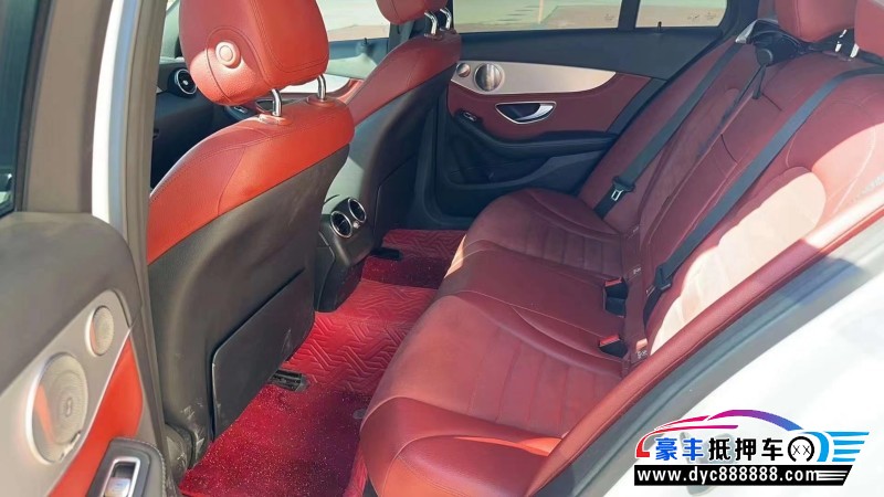 17年奔驰C轿车抵押车出售