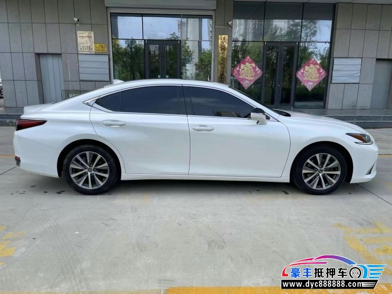 19年雷克萨斯ES轿车抵押车出售
