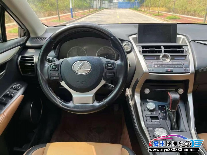 17年雷克萨斯NX轿车抵押车出售