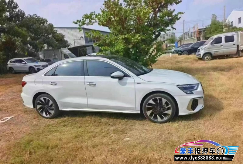 24年奥迪A3轿车抵押车出售