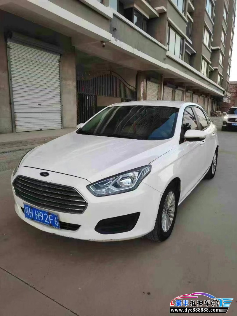 17年福特福睿斯轿车抵押车出售