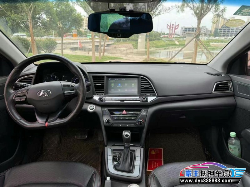 19年现代领动轿车抵押车出售