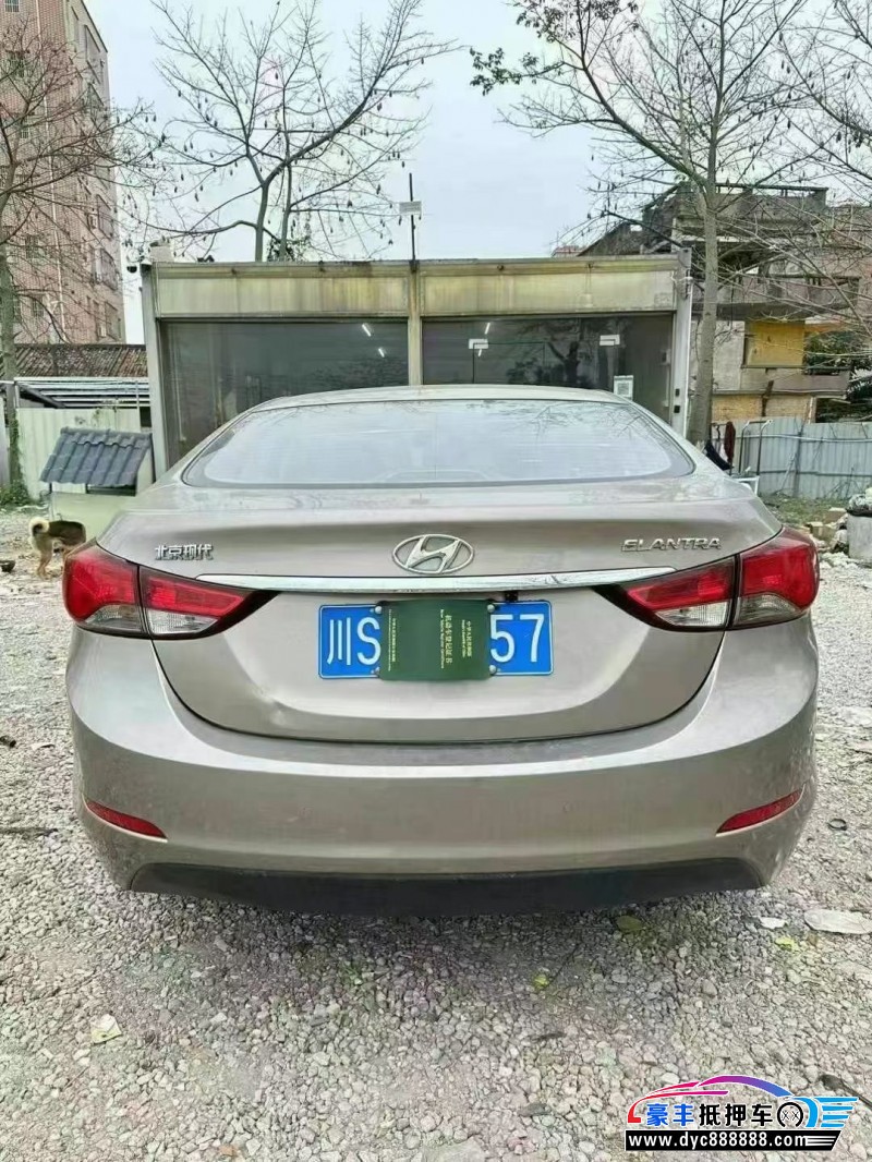 18年现代朗动轿车抵押车出售