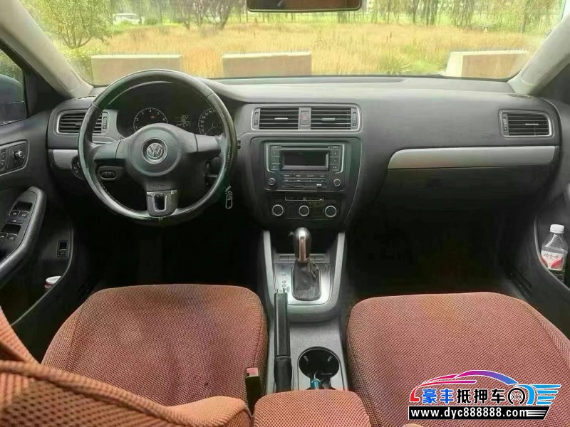 15年大众速腾轿车抵押车出售