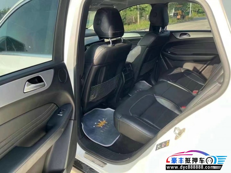 16年奔驰GLE轿车抵押车出售