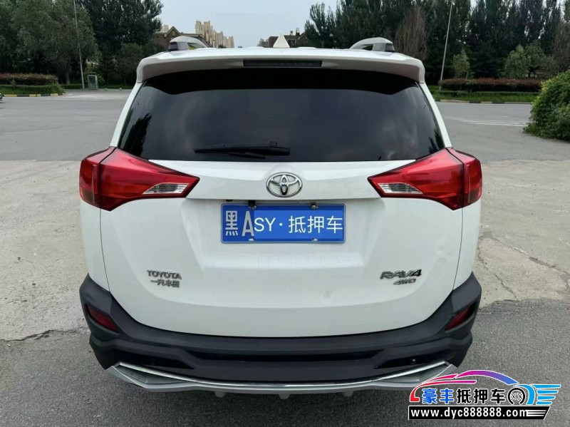 14年丰田RAV4轿车抵押车出售