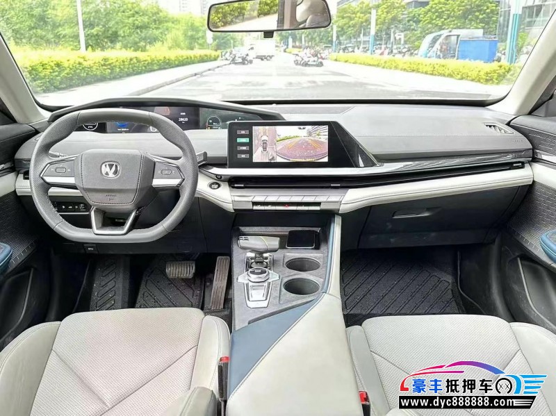 23年长安长安UNI轿车抵押车出售