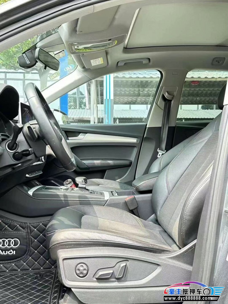19年奥迪Q5轿车抵押车出售