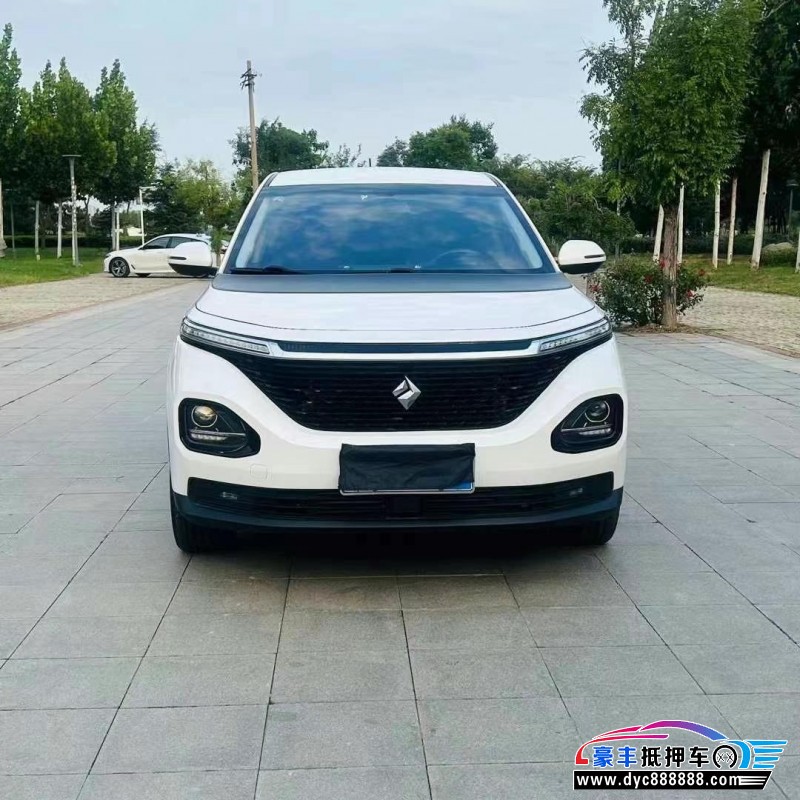 20年宝骏宝骏RM5轿车抵押车出售