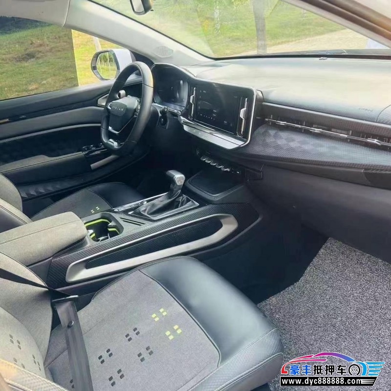 20年宝骏宝骏RM5轿车抵押车出售