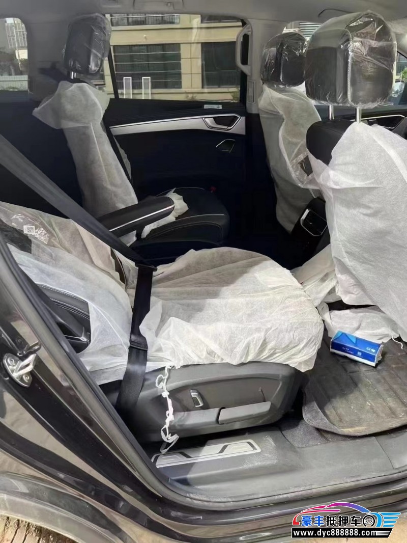 24年大众揽镜轿车抵押车出售